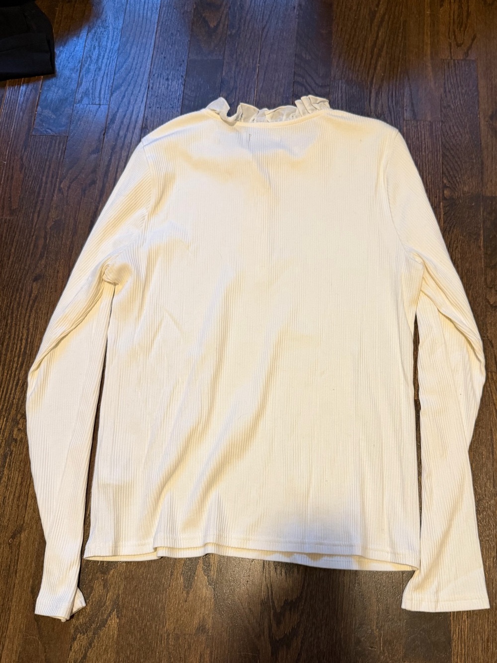 J. Crew Cream Ribbed Top with Black Logo Tag - Picture 2 of 6